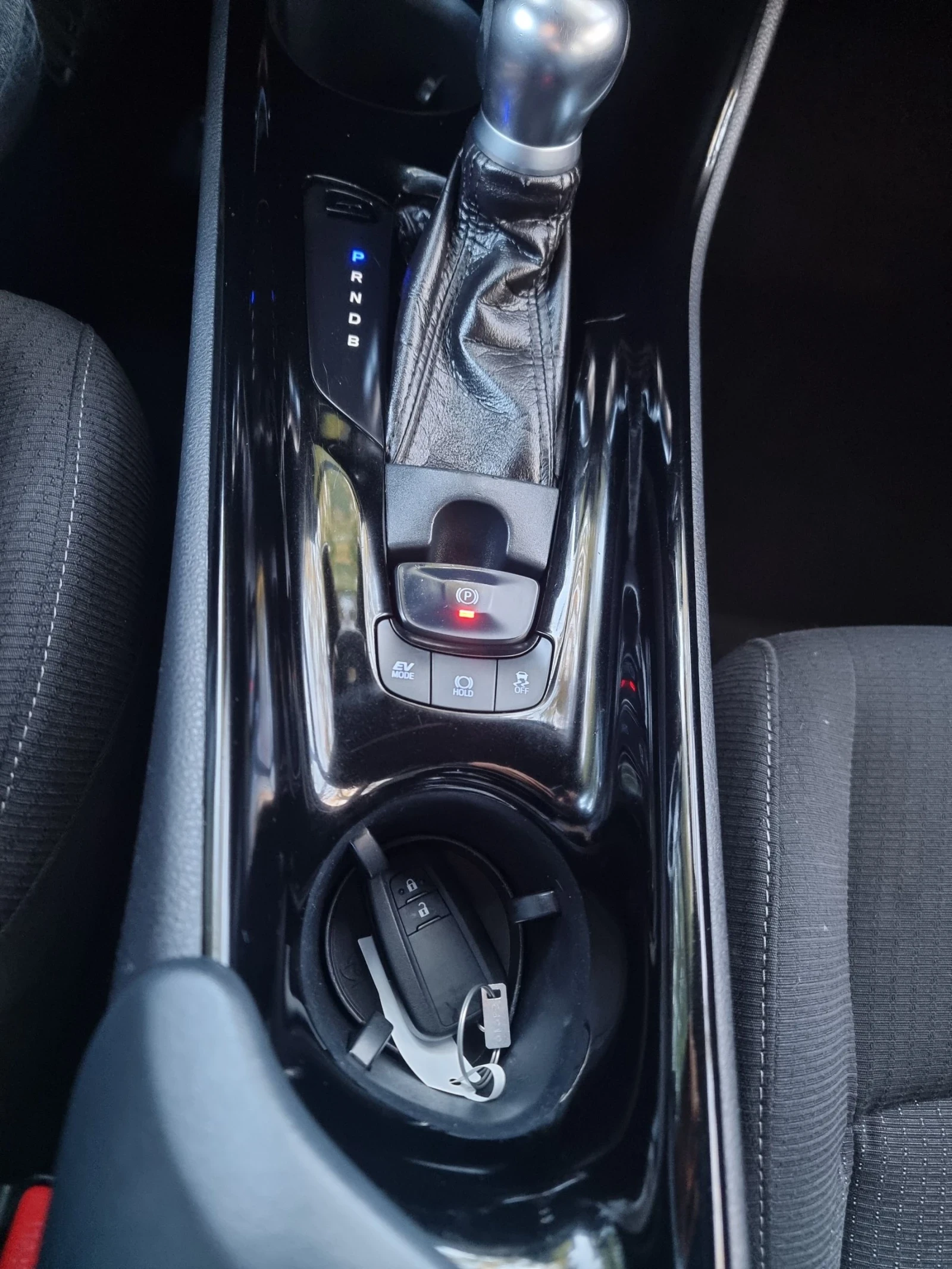 Toyota C-HR 1, 8 hibrid | Mobile.bg — изображение 17