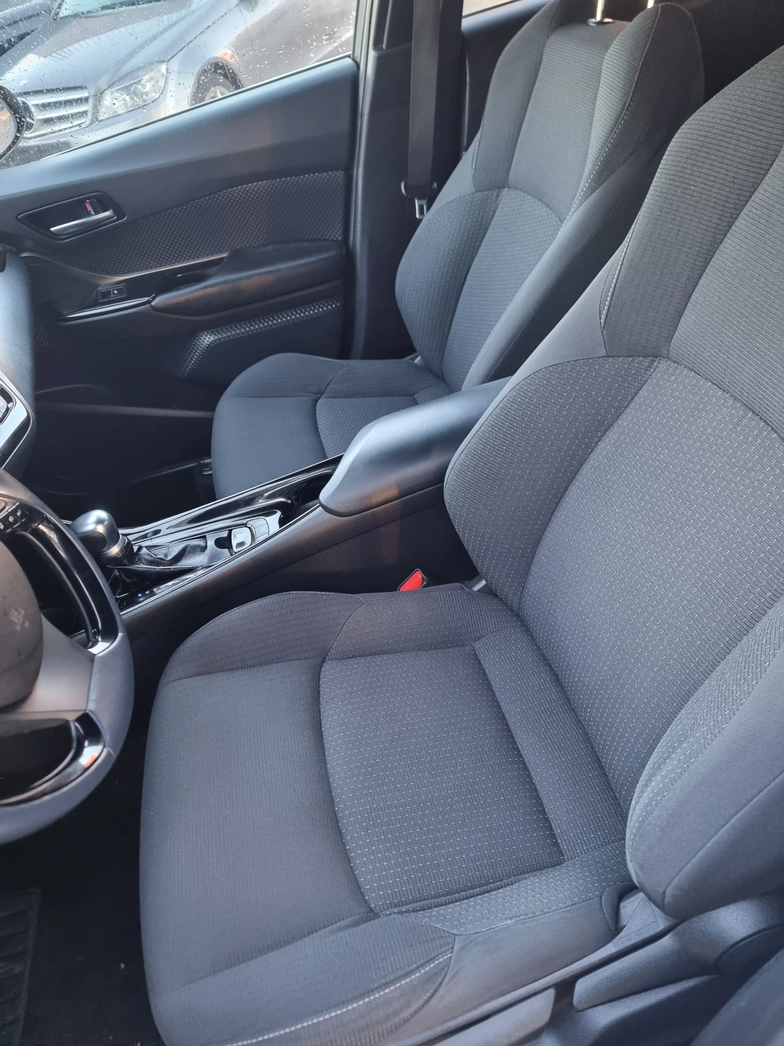 Toyota C-HR 1, 8 hibrid | Mobile.bg — изображение 15