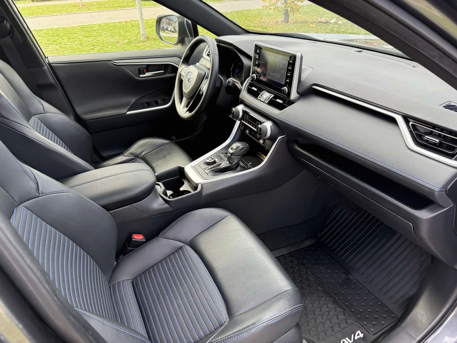 Toyota Rav4 Hybrid AWD Luxury  | Mobile.bg   15