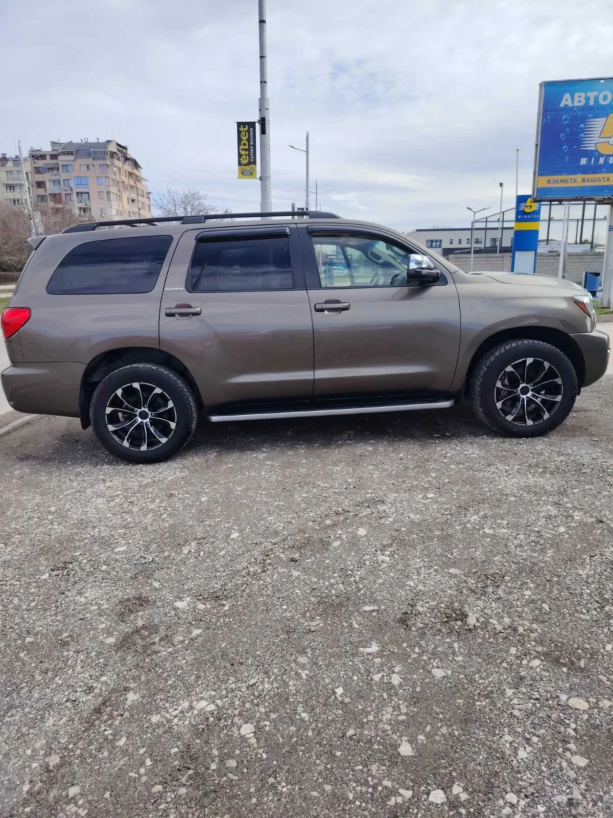 Toyota Sequoia | Mobile.bg � ����������� 17