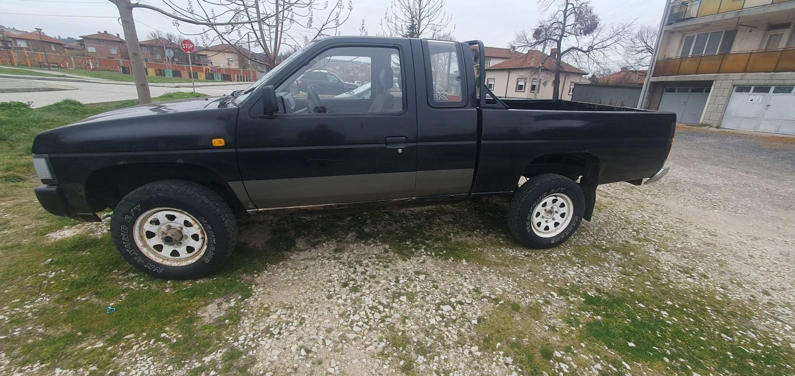 Nissan Navara King kab, снимка 3 - Автомобили и джипове - 54003512