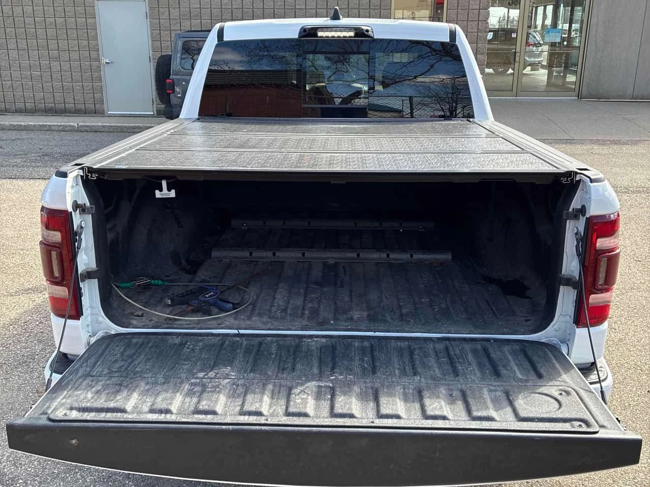 Dodge RAM 1500 Limited Longhorn /CARFAX/360 Камера/КЛИП, снимка 14 - Автомобили и джипове - 54008949