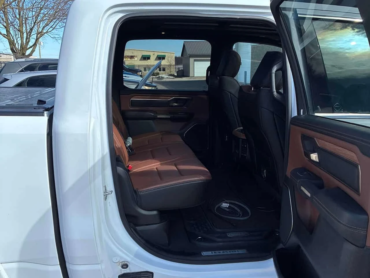 Dodge RAM 1500 Limited Longhorn /CARFAX/360 Камера/КЛИП, снимка 13 - Автомобили и джипове - 54008949