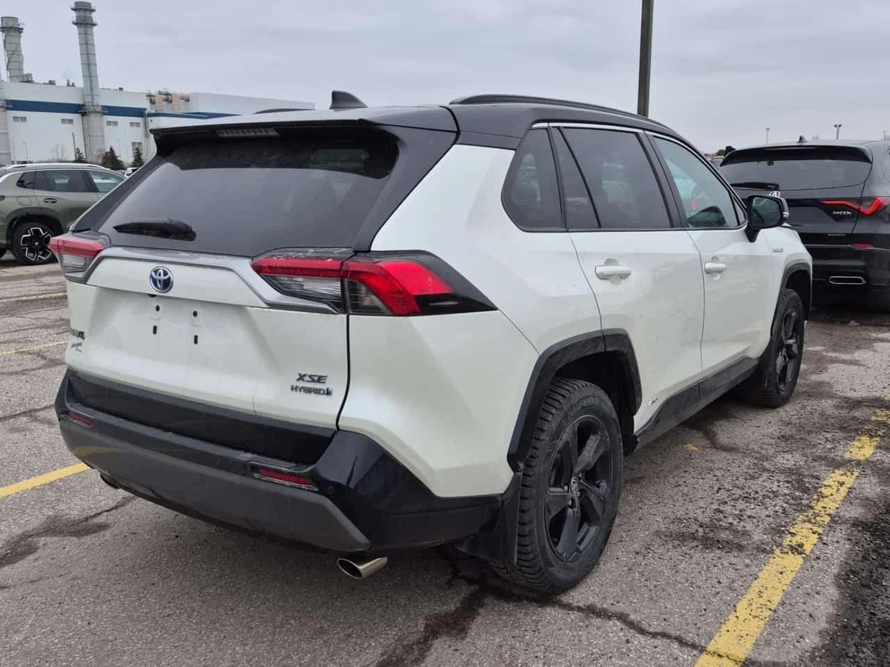 Toyota Rav4  HYBRID XSE / DISTRONIC / CAMERA / JBL / CARFAX , снимка 3 - Автомобили и джипове - 54072311