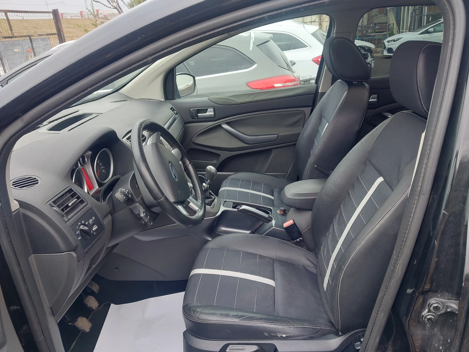 Ford Kuga, снимка 10 - Автомобили и джипове - 54284590