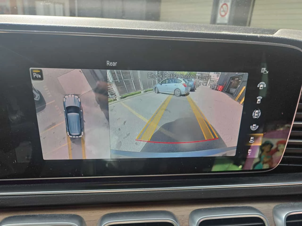 Mercedes-Benz GLE 450 BURMESTER/ДИСТРОНИК/ПАНОРАМА/360/HUD, снимка 10 - Автомобили и джипове - 54889947