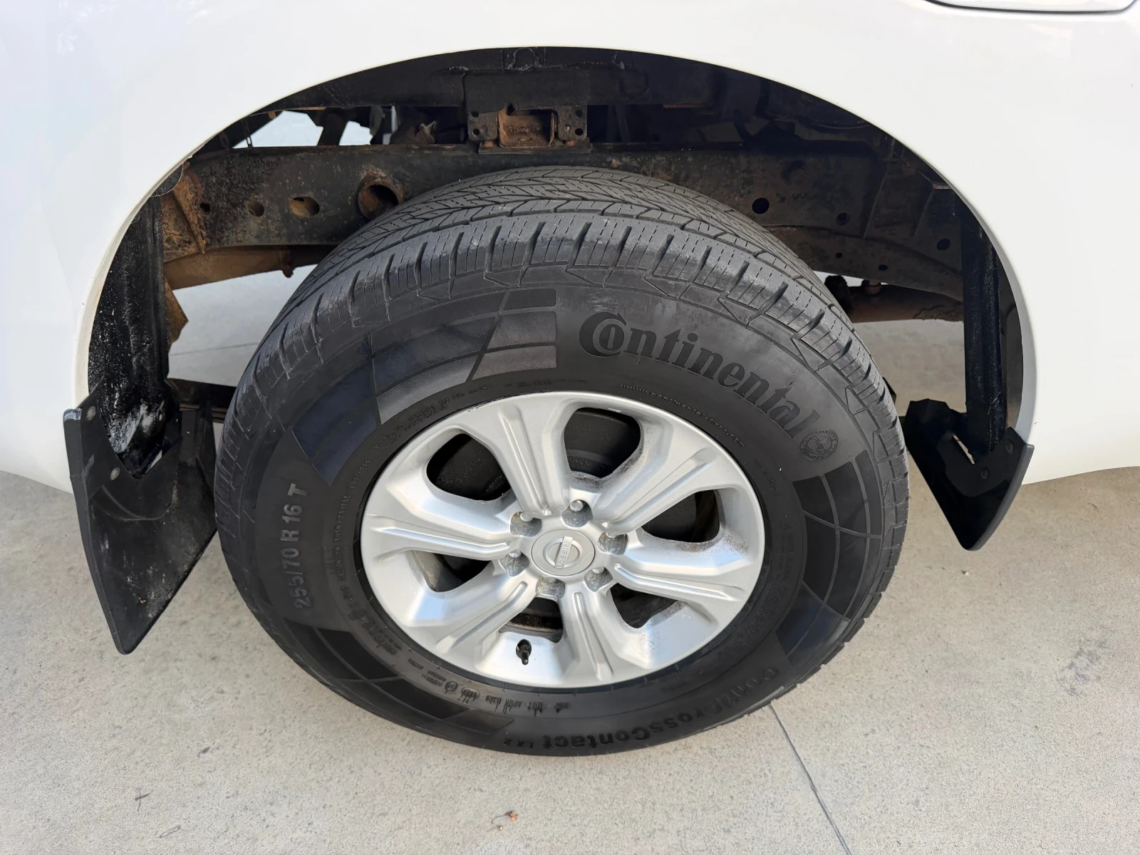 Nissan Navara 2.3 dci, снимка 14 - Автомобили и джипове - 55106187