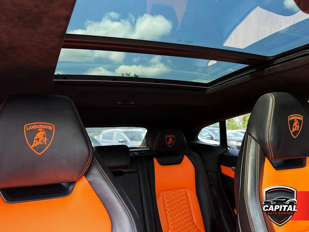 Lamborghini Urus CARBON* 360* ОБДУХ* SOFT-CLOSE* HUD* B&O* КРАЙНА Ц, снимка 12 - Автомобили и джипове - 55560002