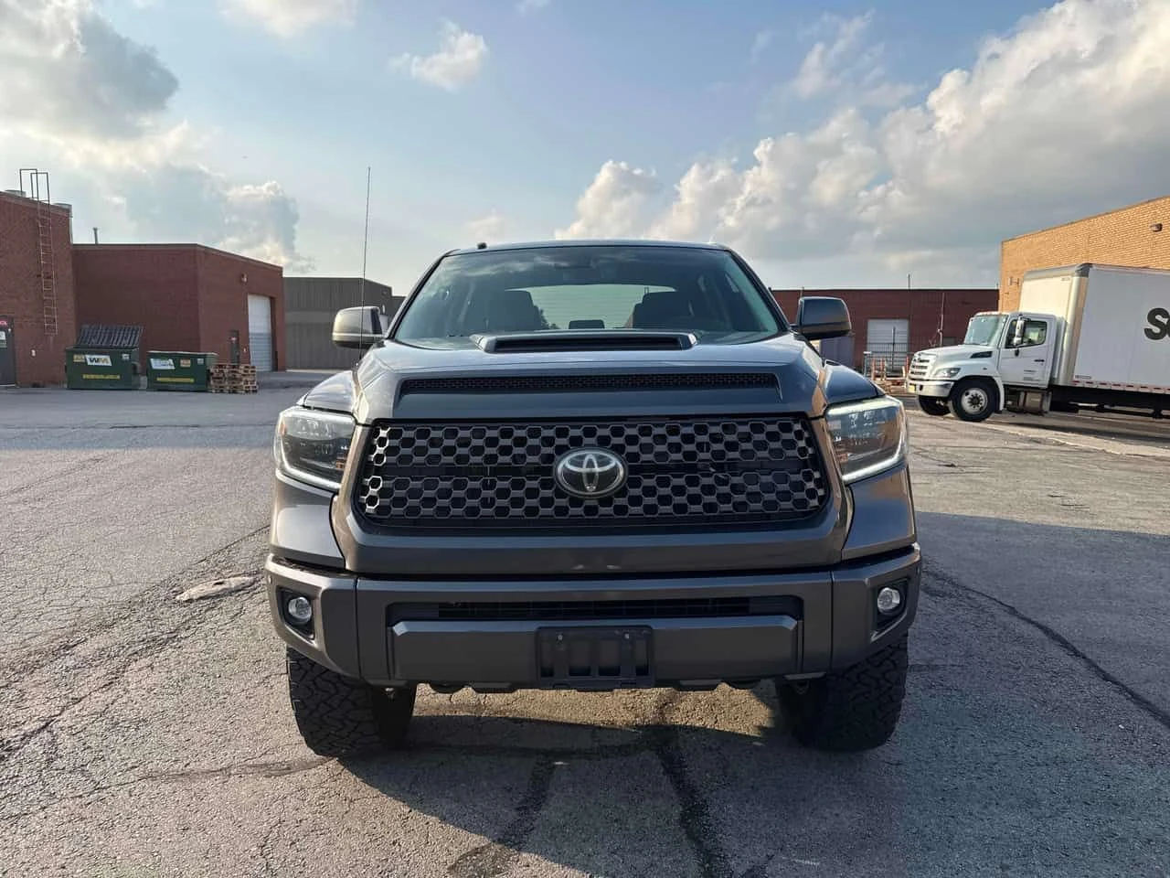 Toyota Tundra SR5 Plus | CARFAX | АВТОКРЕДИТ , снимка 2 - Автомобили и джипове - 55598610