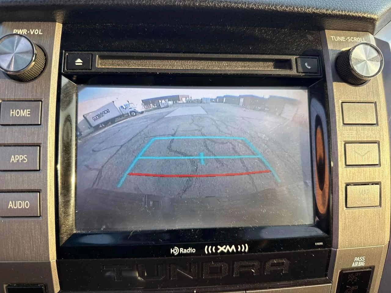 Toyota Tundra SR5 Plus | CARFAX | АВТОКРЕДИТ , снимка 13 - Автомобили и джипове - 55598610