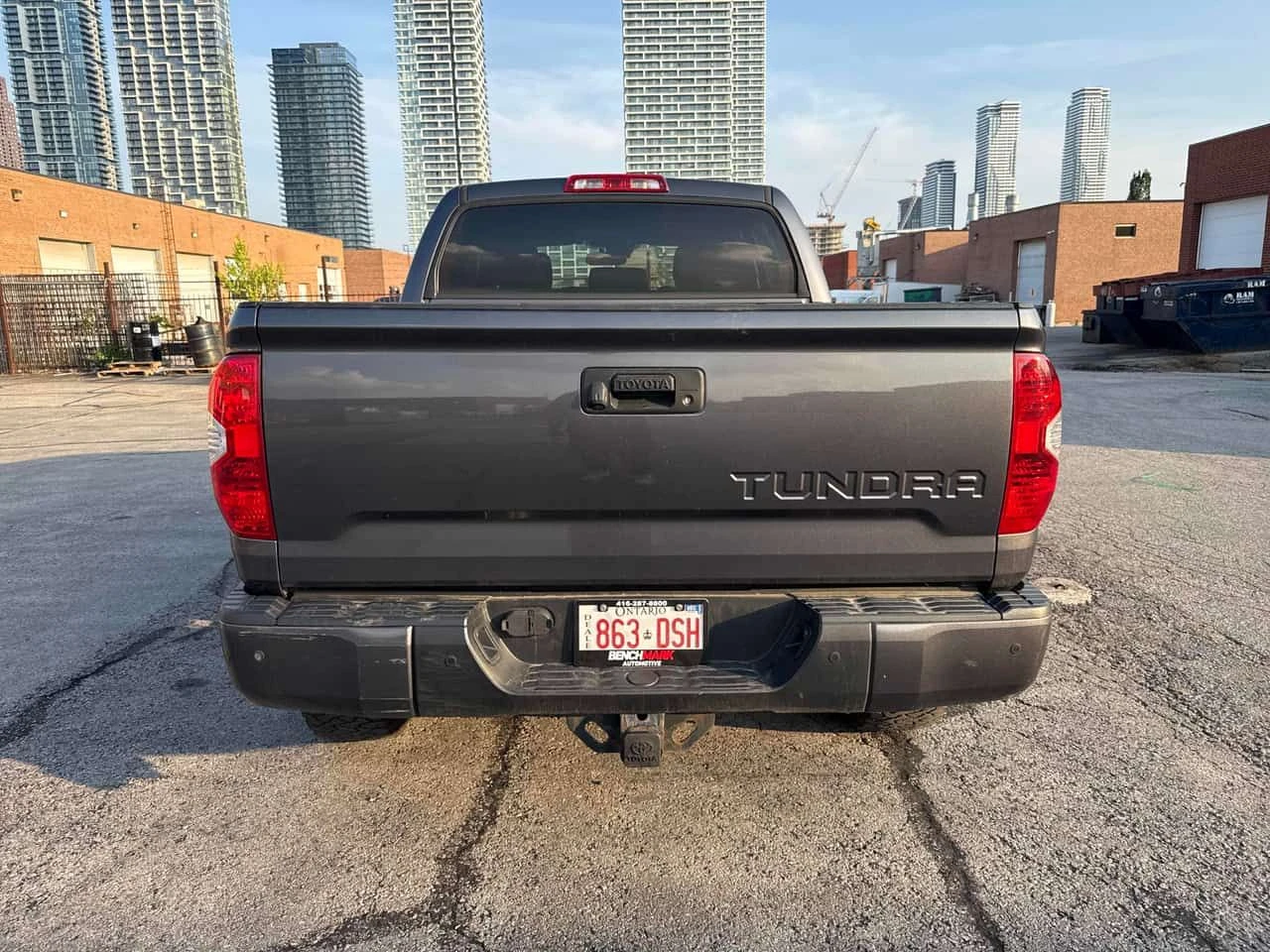 Toyota Tundra SR5 Plus | CARFAX | АВТОКРЕДИТ , снимка 5 - Автомобили и джипове - 55598610