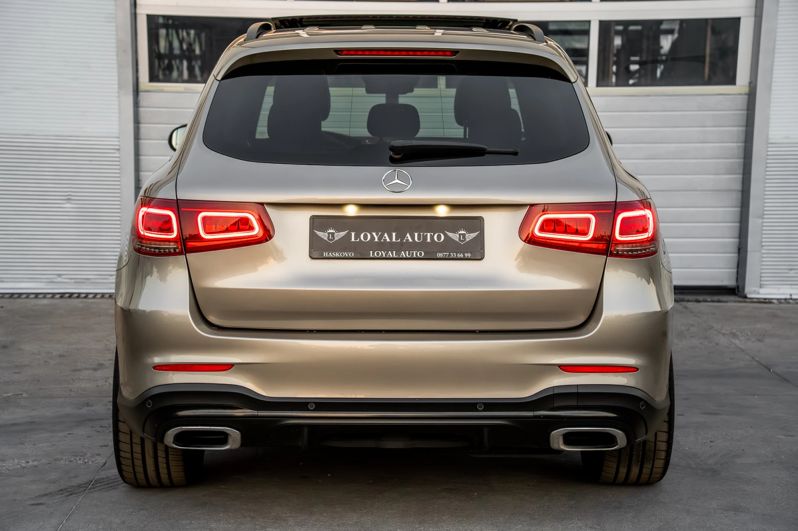 Mercedes-Benz GLC 220 AMG PANO MULTIBEAM GERMANY 75000KM, снимка 5 - Автомобили и джипове - 55941095