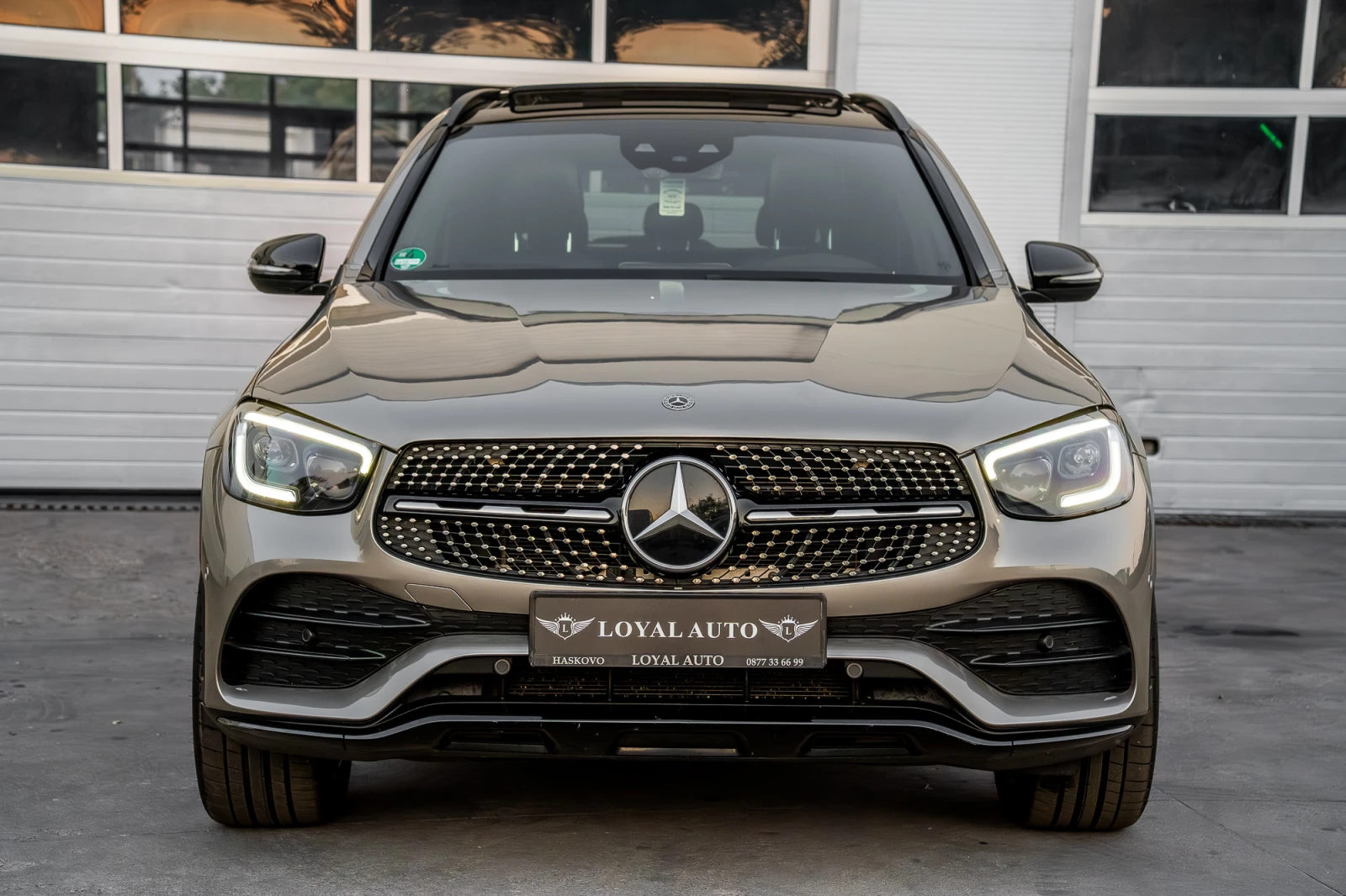 Mercedes-Benz GLC 220 AMG PANO MULTIBEAM GERMANY 75000KM, снимка 2 - Автомобили и джипове - 55941095