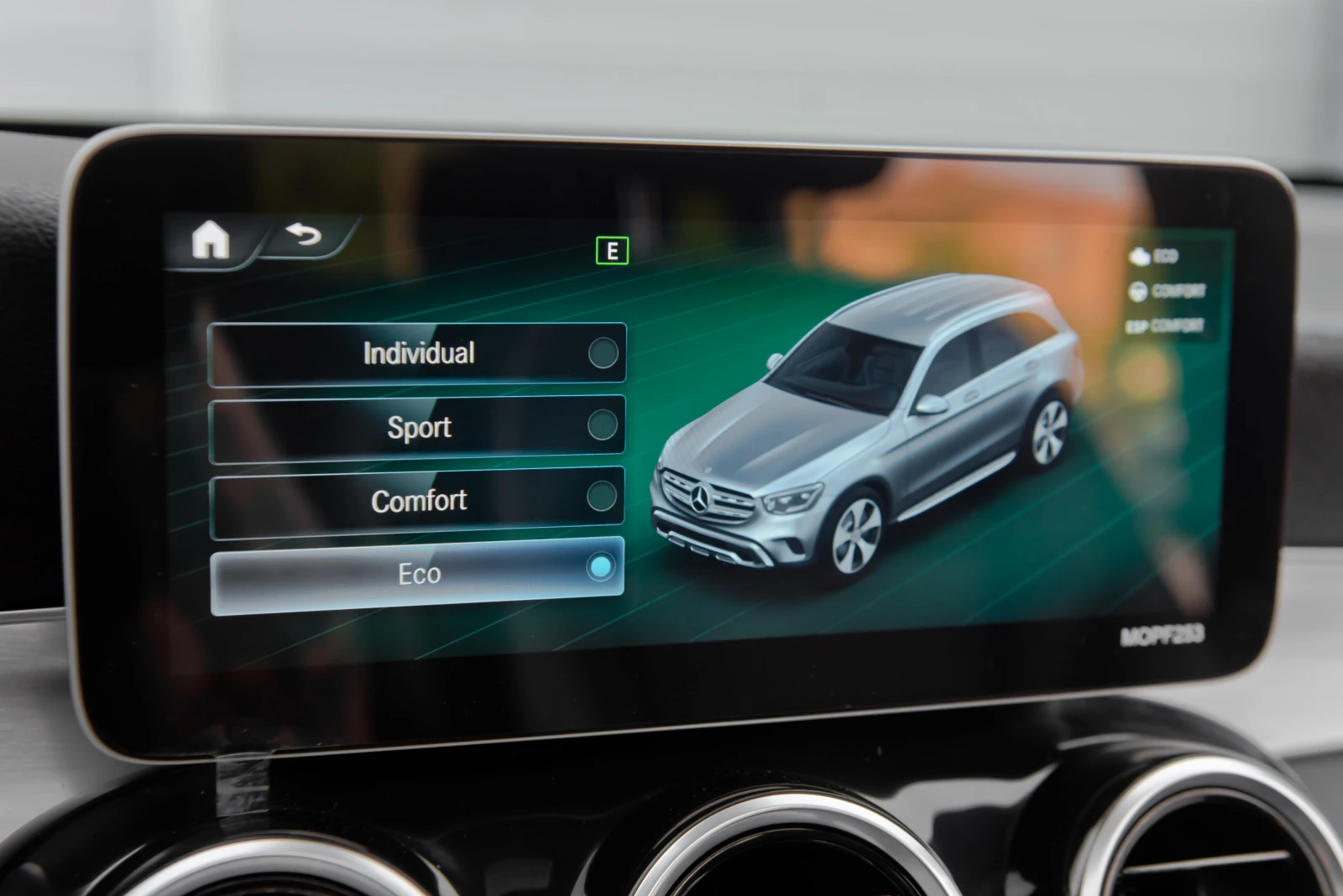 Mercedes-Benz GLC 220 AMG PANO MULTIBEAM GERMANY 75000KM, снимка 14 - Автомобили и джипове - 55941095