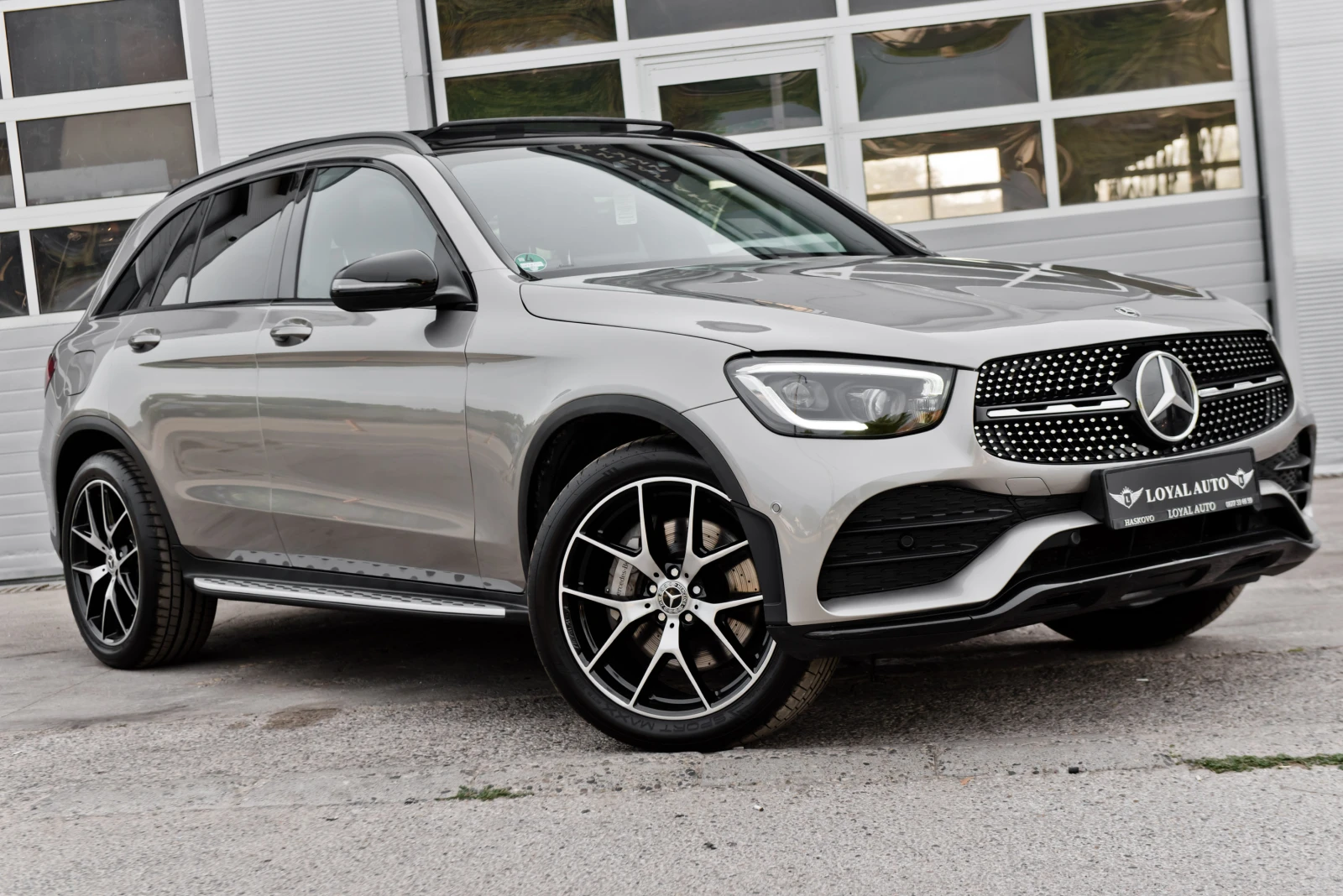 Mercedes-Benz GLC 220 AMG PANO MULTIBEAM GERMANY 75000KM, снимка 2 - Автомобили и джипове - 55941095