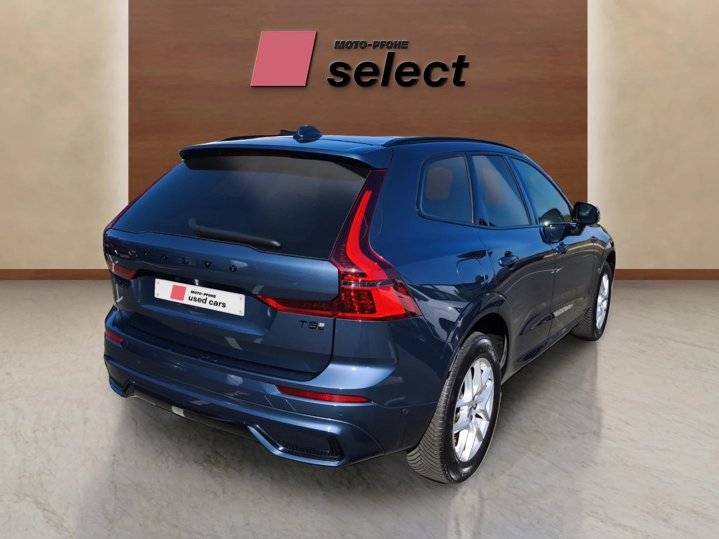 Volvo XC60 2.0 T8, снимка 4 - Автомобили и джипове - 56343240