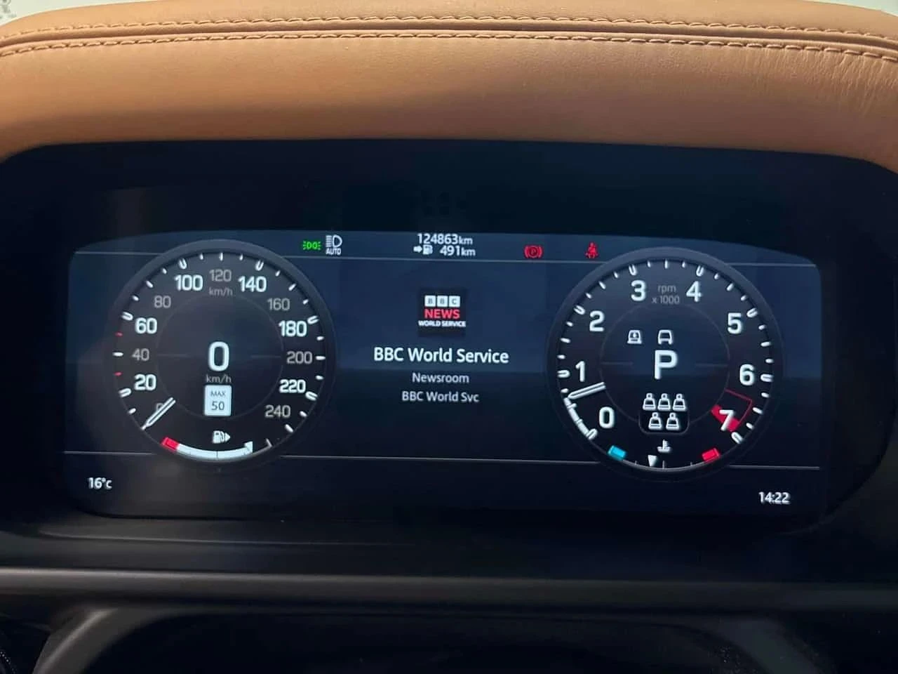 Land Rover Defender, снимка 9 - Автомобили и джипове - 56716700
