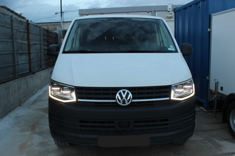 VW Transporter T6 150 k. Distronic / Full Led, снимка 14 - Бусове и автобуси - 45142579