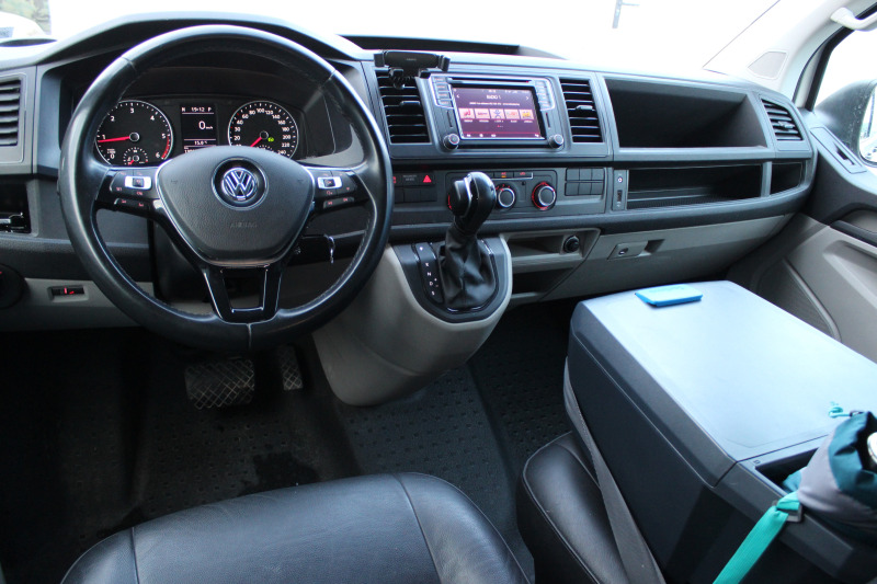 VW Transporter T6 150 k. Distronic / Full Led, снимка 4 - Бусове и автобуси - 45142579