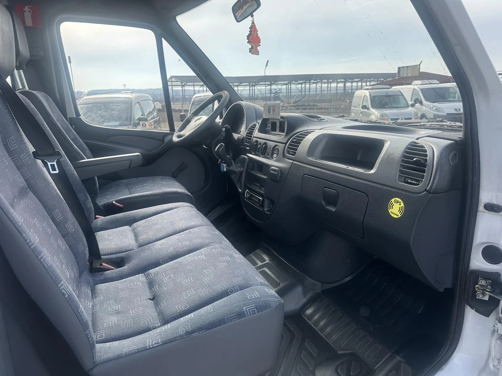 Mercedes-Benz Sprinter 208 | Mobile.bg   11