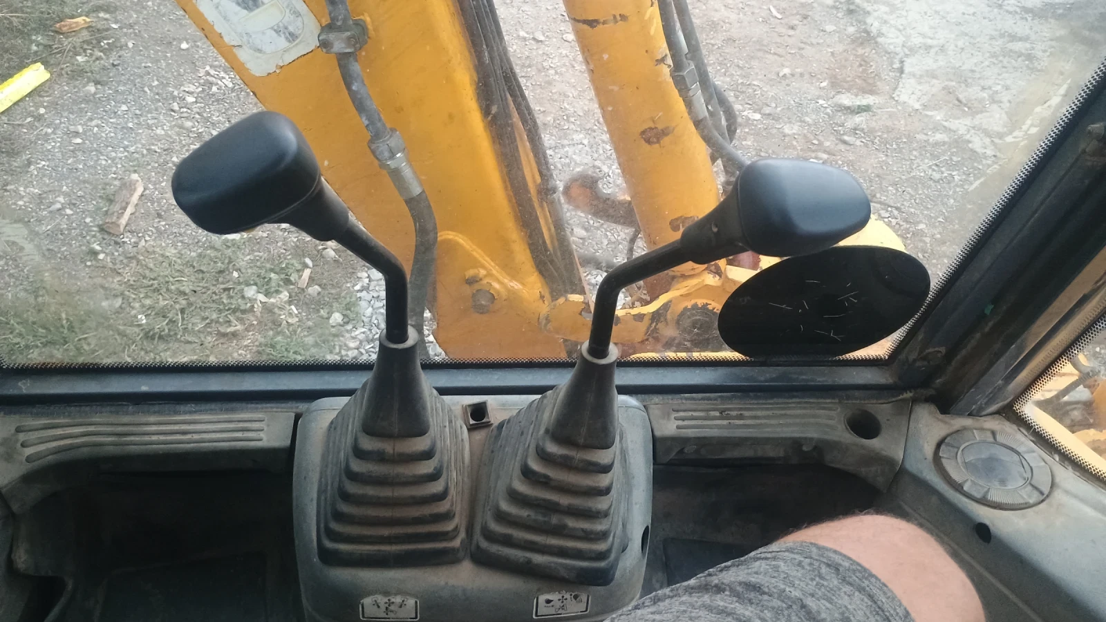 Багер New Holland 95 - изображение 8