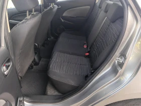 Mazda 2 1.3i, снимка 9