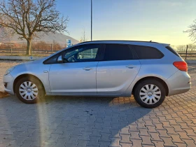 Opel Astra Sports Tourer, снимка 3