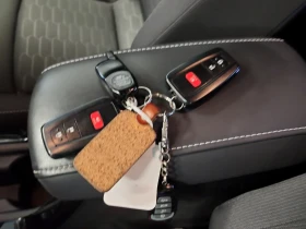 Toyota Corolla SE* Подгрев* Камери - 32900 лв. / 16821.50 € - 63985490 7