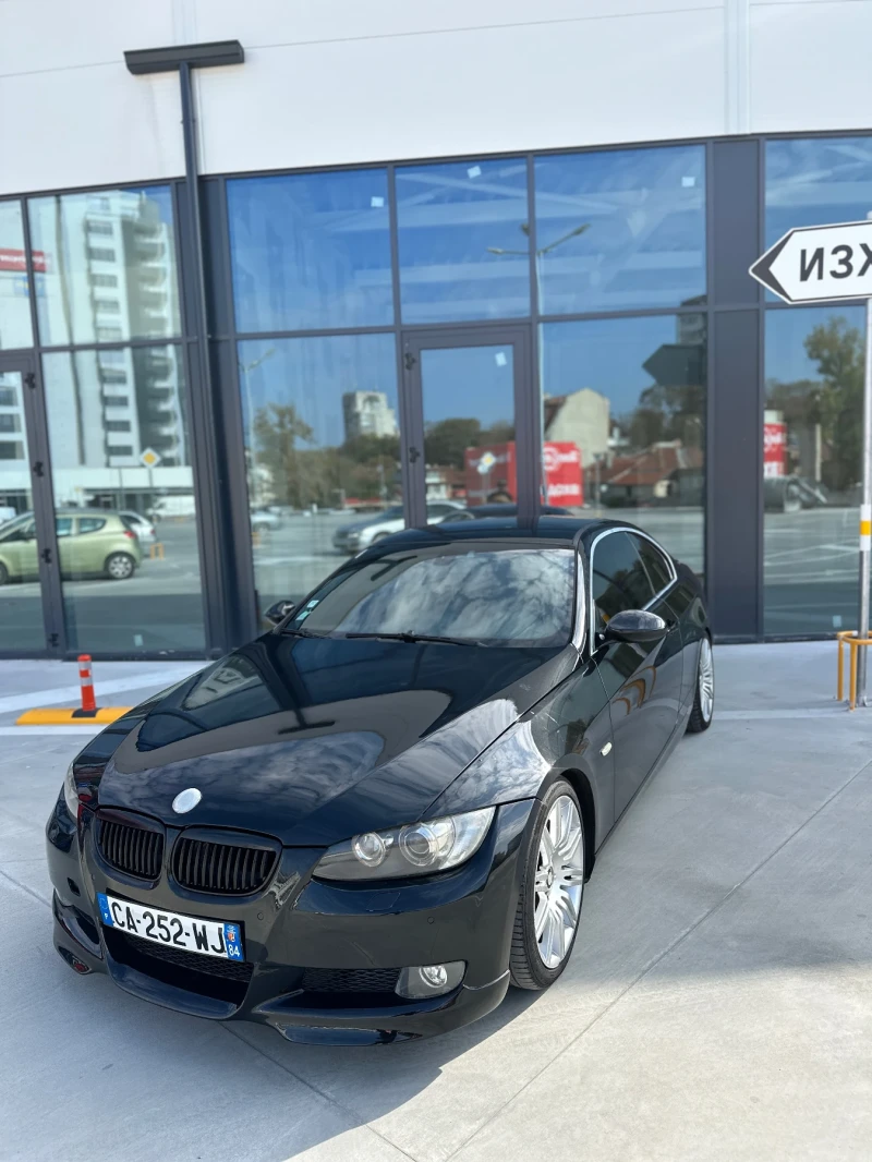 BMW 330 * E92* SCHNITZER* Dynamic Drive* Spyder* 2 Ключа* , снимка 2 - Автомобили и джипове - 47772676