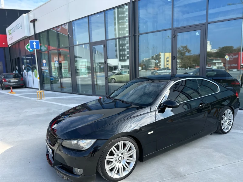 BMW 330 * E92* SCHNITZER* Dynamic Drive* Spyder* 2 Ключа* , снимка 3 - Автомобили и джипове - 47772676