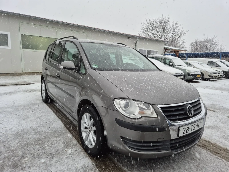 VW Touran 1.4, снимка 3 - Автомобили и джипове - 48428449