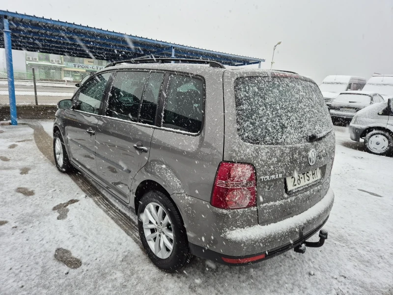 VW Touran 1.4, снимка 6 - Автомобили и джипове - 48428449