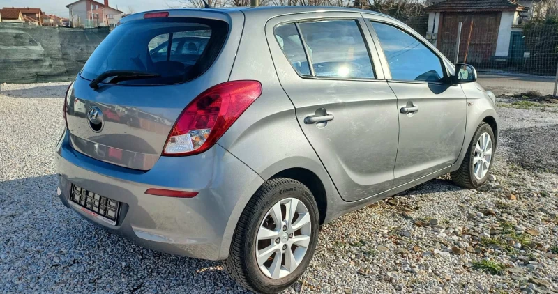 Hyundai I20 1.25 86к.с, снимка 3 - Автомобили и джипове - 48591409