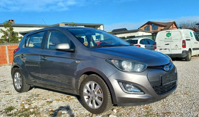 Hyundai I20 1.25 86к.с, снимка 6 - Автомобили и джипове - 48591409