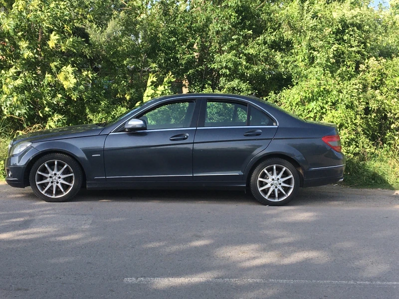 Mercedes-Benz C 320 4matic, снимка 15 - Автомобили и джипове - 51218367