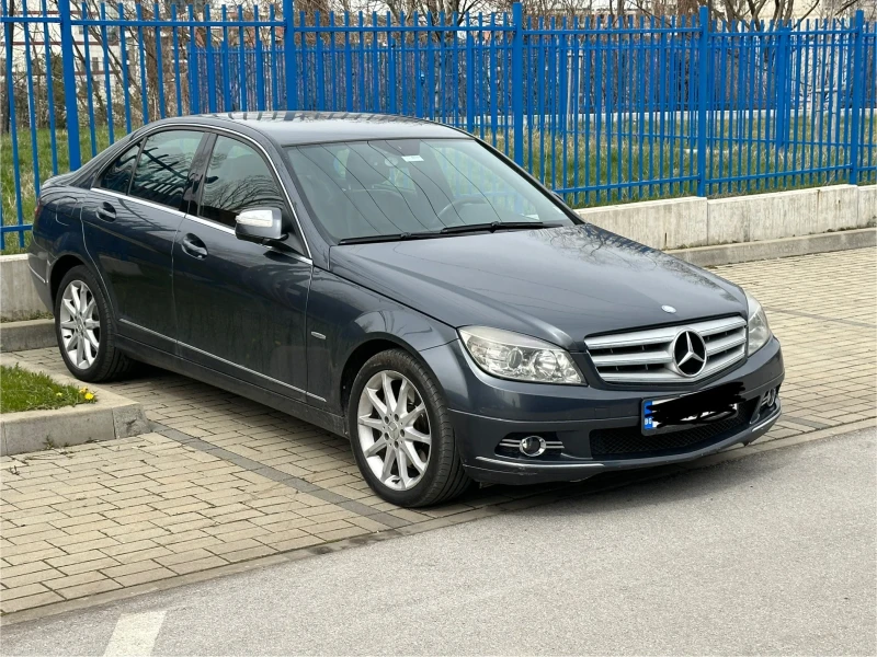 Mercedes-Benz C 320 4matic, снимка 13 - Автомобили и джипове - 51218367