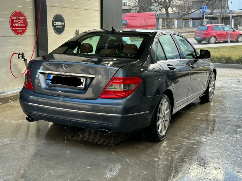 Mercedes-Benz C 320 4matic, снимка 11 - Автомобили и джипове - 51218367