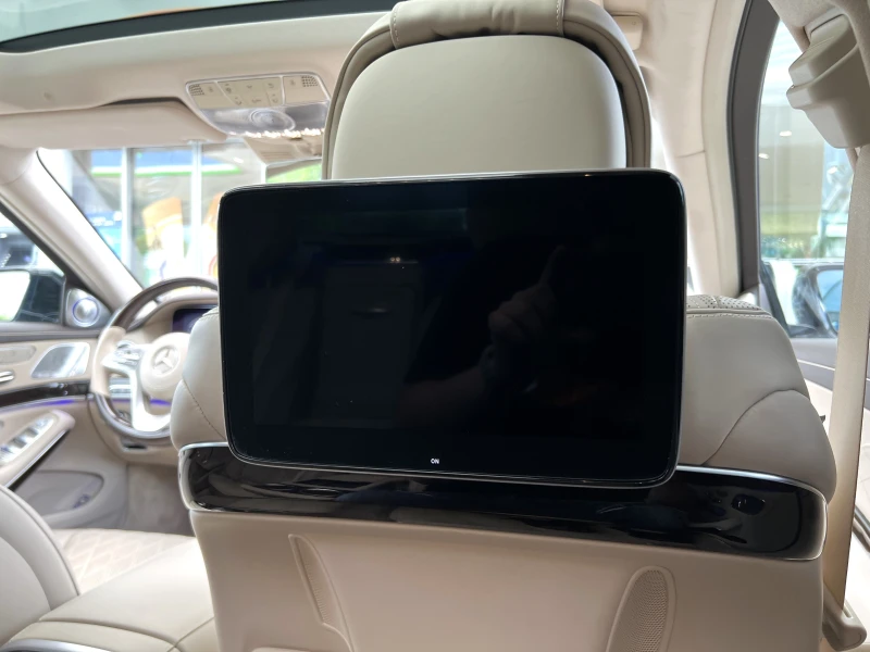 Mercedes-Benz S 560 MAYBACH/4M/DESIGNO/EXCLUSIV/TV/PANO/BURM 3D/HEADUP, снимка 15 - Автомобили и джипове - 51523042
