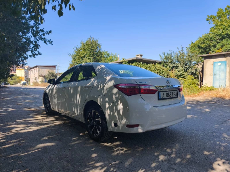 Toyota Corolla, снимка 10 - Автомобили и джипове - 52645337