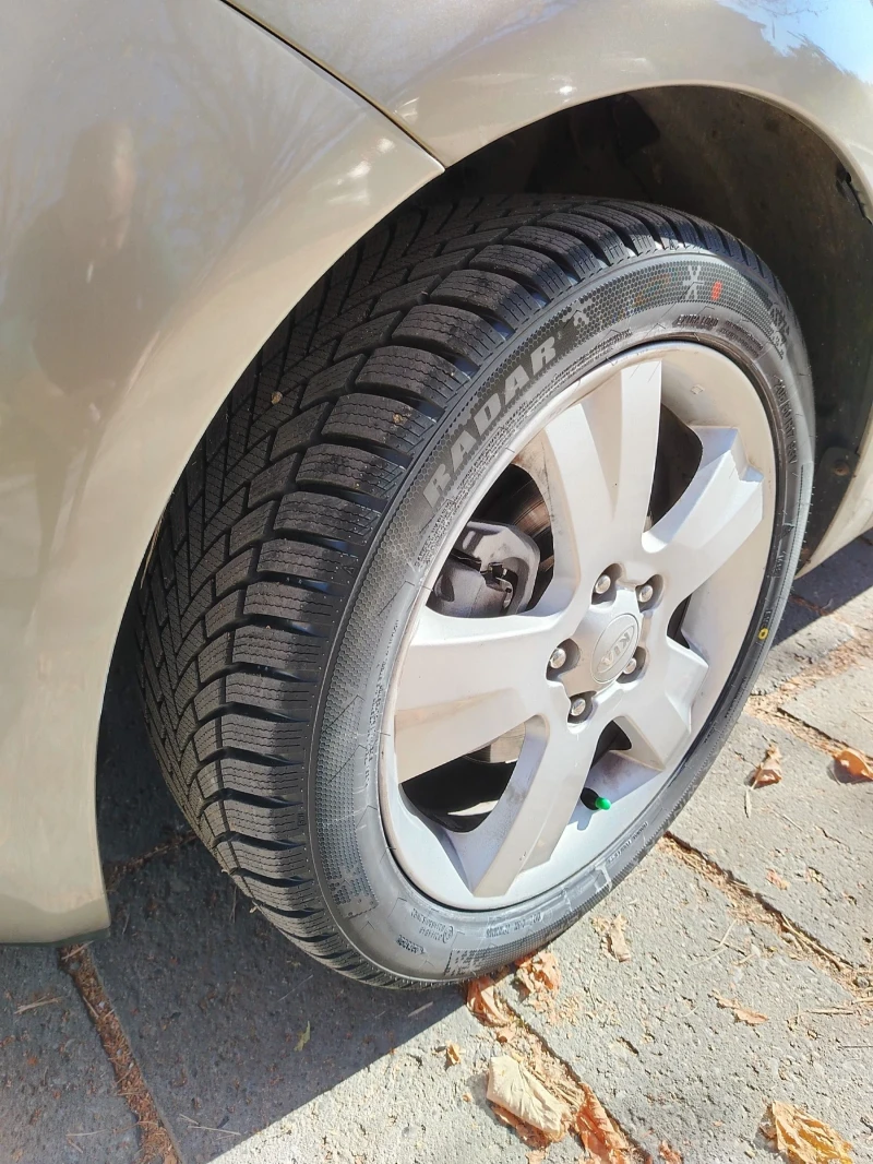 Kia Venga 1.6 D 115hp, снимка 10 - Автомобили и джипове - 53023703