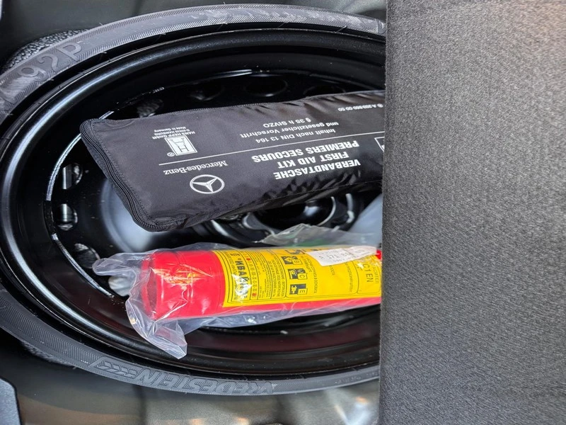 Mercedes-Benz SLK 280, снимка 14 - Автомобили и джипове - 53681537