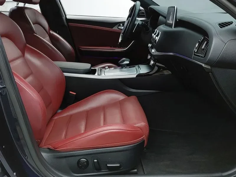 Kia Stinger 2.0 Turbo 2Wd Platinum, снимка 11 - Автомобили и джипове - 55735958