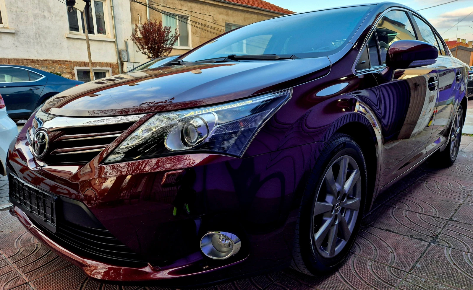 Toyota Avensis 2.0d4d-EXECUTIVE-FACELIFTнави-кожа-6скорости-japan - изображение 2