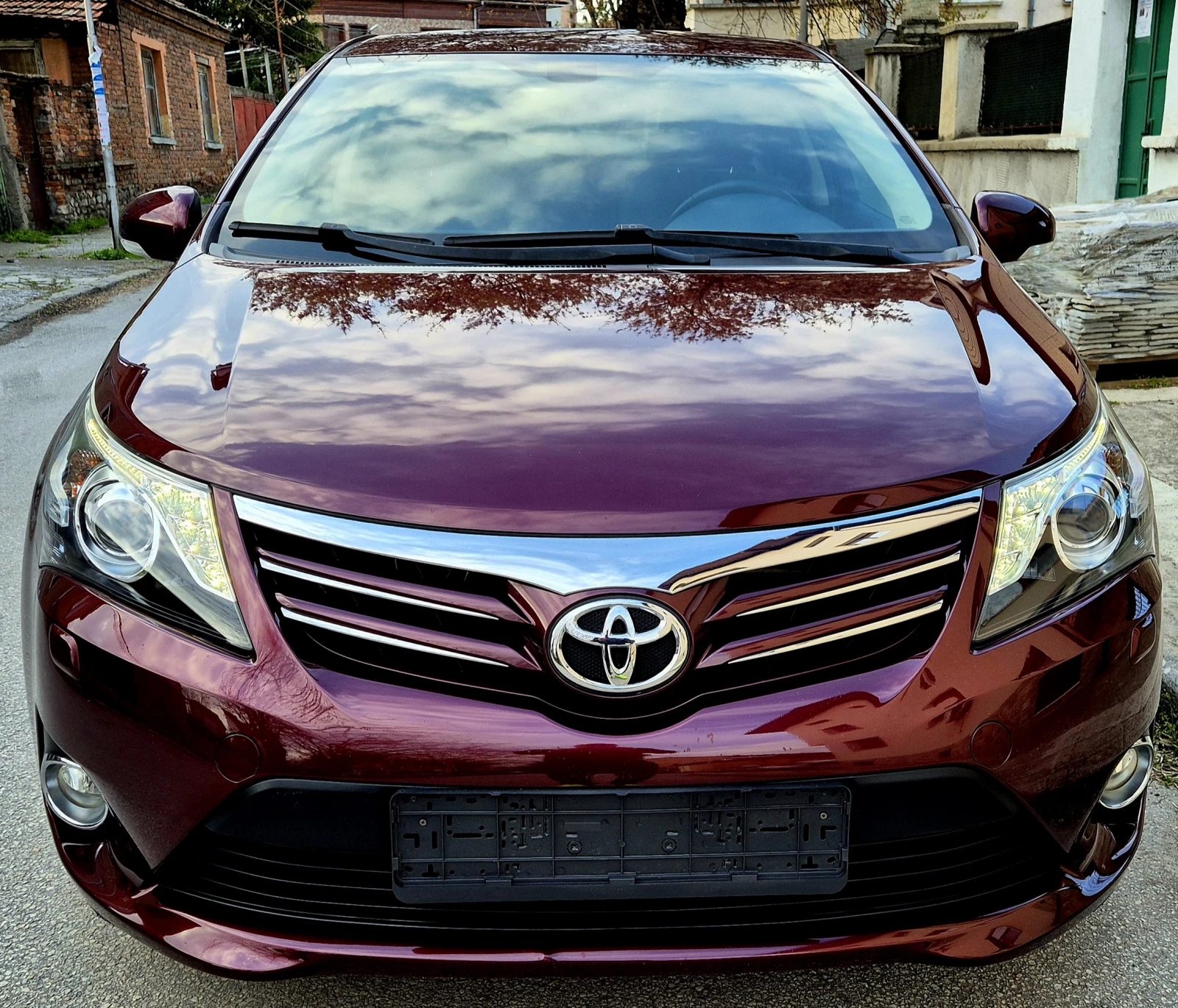 Toyota Avensis 2.0d4d-EXECUTIVE-FACELIFTнави-кожа-6скорости-japan - изображение 7