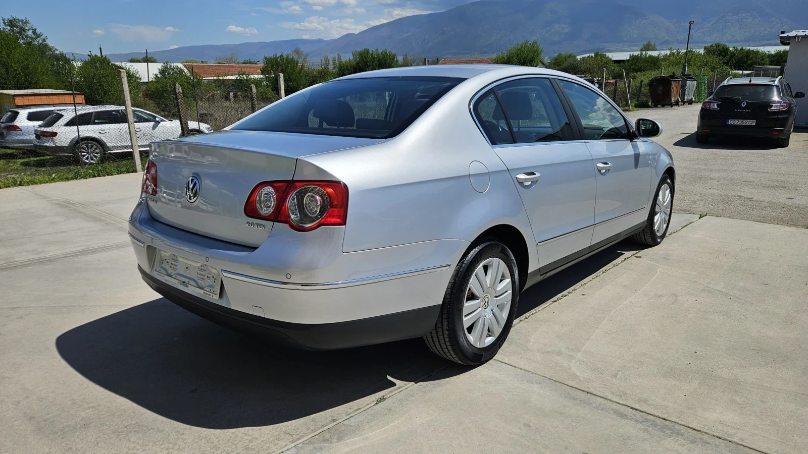 VW Passat 2.0TDI/ HIGHLINE/ АВТОМАТИК - изображение 7