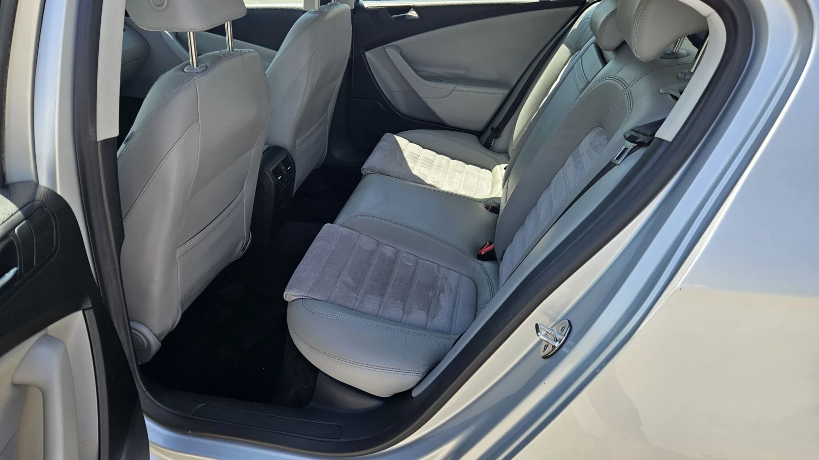 VW Passat 2.0TDI/ HIGHLINE/ АВТОМАТИК - изображение 6