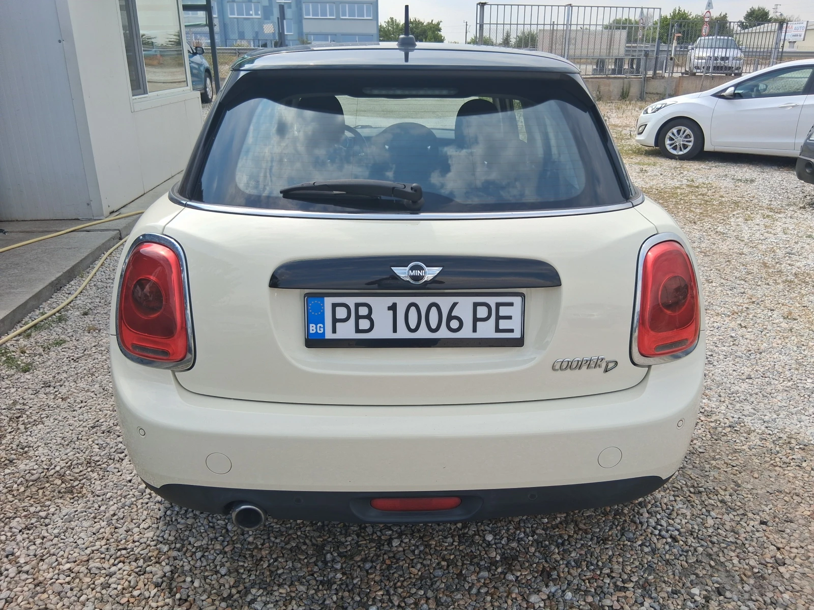 Mini Cooper 1.5 d - изображение 6