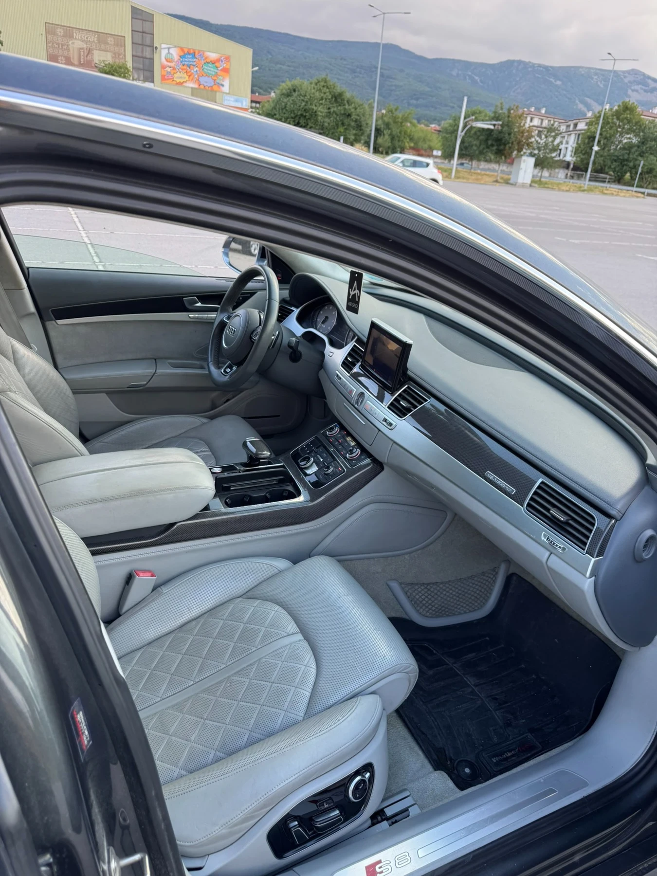 Audi S8  - изображение 10