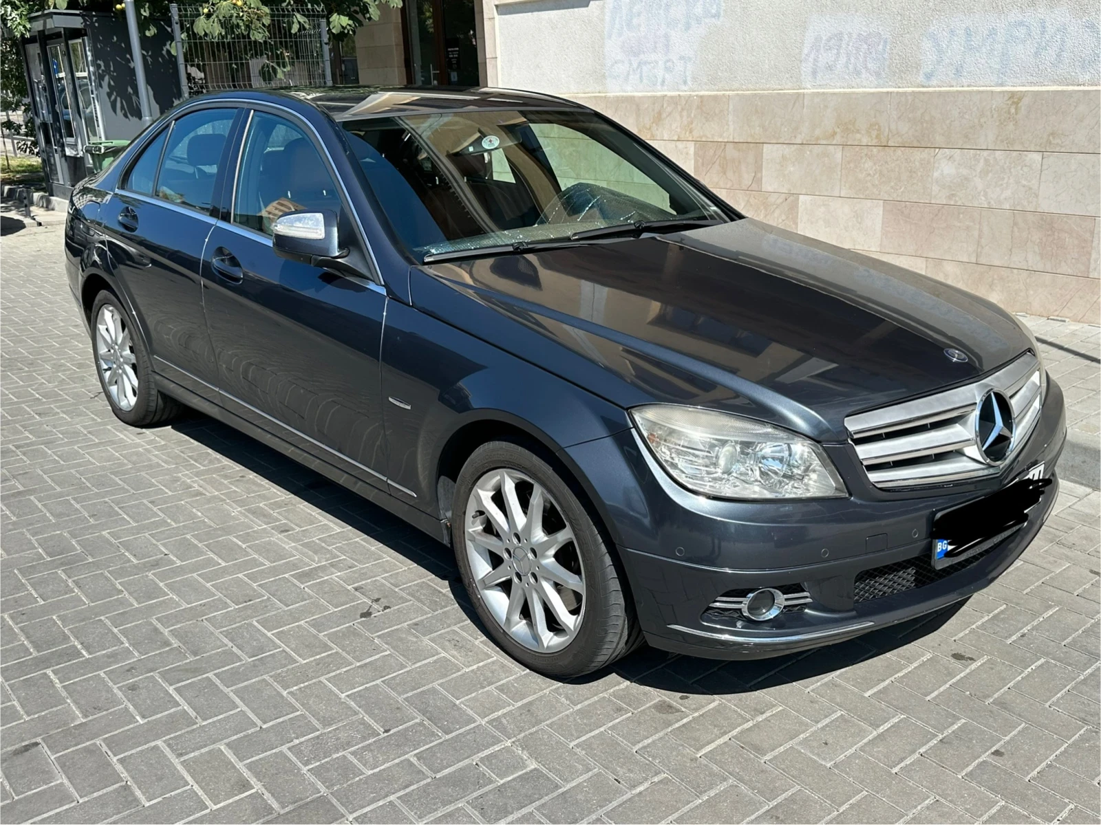 Mercedes-Benz C 320 4matic - изображение 8