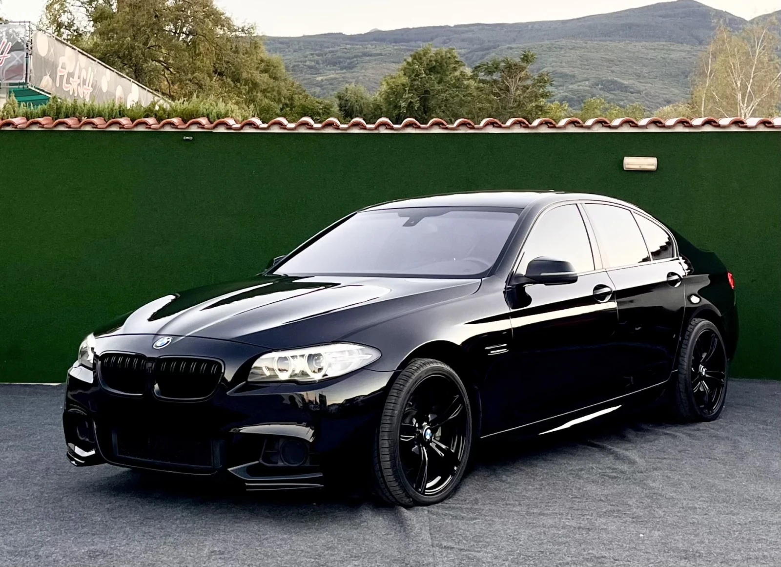 BMW 528 i TwinTURBO MPack ShadowLine Камера KeyLess ЛИЗИНГ - изображение 2